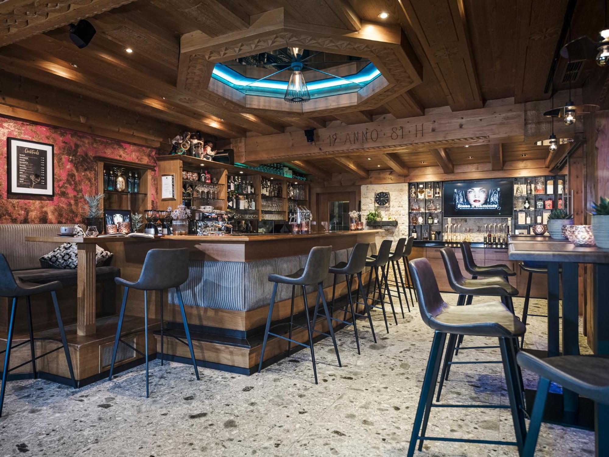 Hotel Bergkristall Zillertal - Adults Only 14 Years Plus Хипах Екстериор снимка