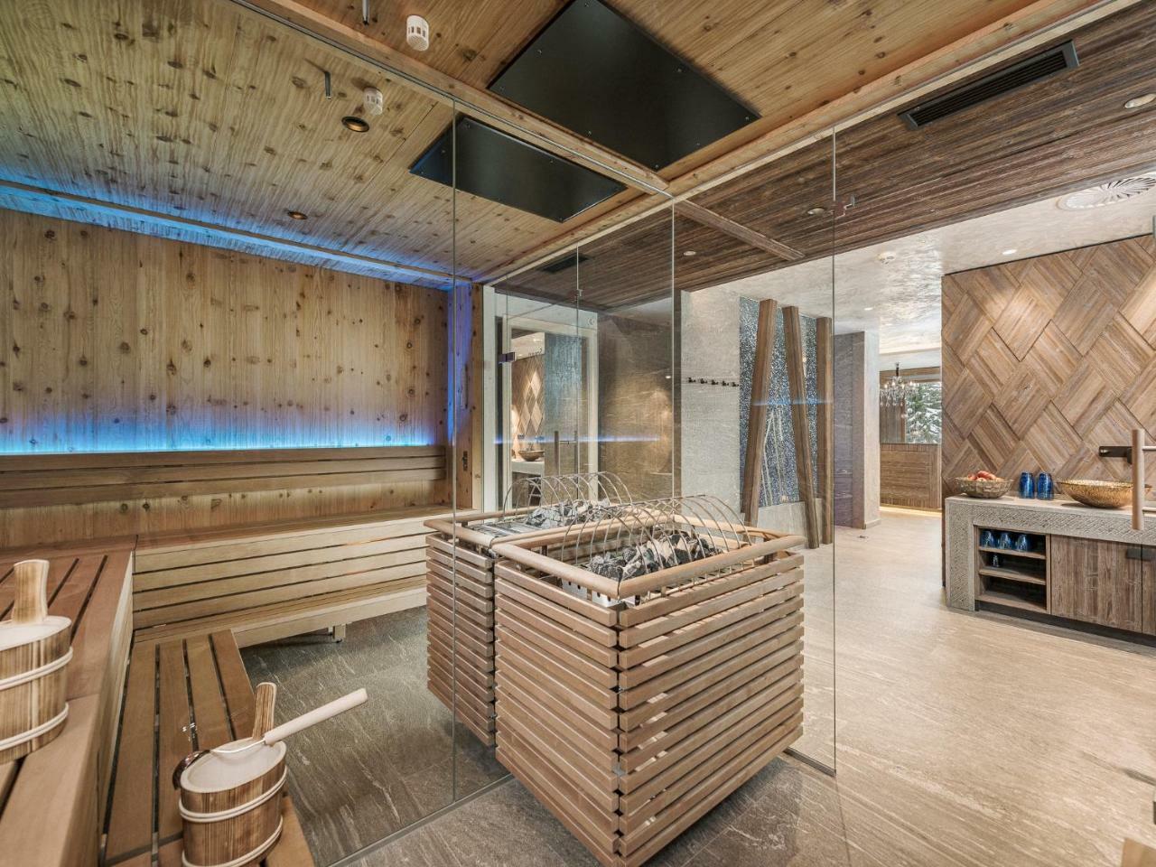 Hotel Bergkristall Zillertal - Adults Only 14 Years Plus Хипах Екстериор снимка